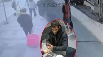 Hırsız, ev sahibinin altınlarını alıp yatak odasına kilitledi!