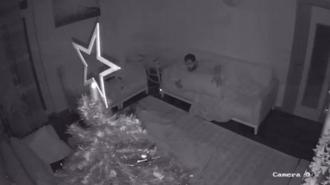 Antalya 4.3 ile sallandı, deprem anı güvenlik kamerasına yansıdı