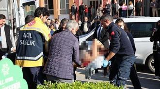 Boşanma duruşmasından çıktı, eşini bıçakladı