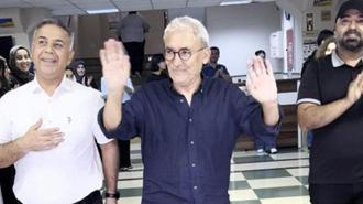 35 yıllık öğretmene duygusal veda! Emekliliğe 'Hatıran Yeter' ile uğurlandı