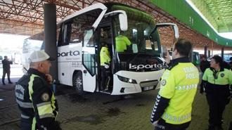 Otogarda feci kaza! Geri manevra yapmak isteyen otobüs ileri gitti, 1 kişi öldü