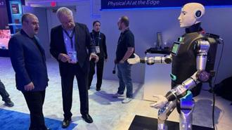 Teknoloji fuarına Türkiye damgası robotik barista iş başında