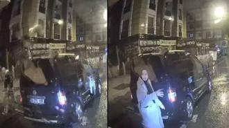 Servis minibüsünün camını yumrukladı; 'Seni vururum' diye bağırdı