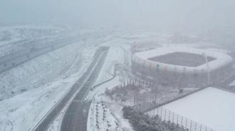 Beykoz ve Başakşehir'de kar yağışı havadan görüntülendi
