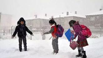 Peş peşe kar tatili haberleri geldi