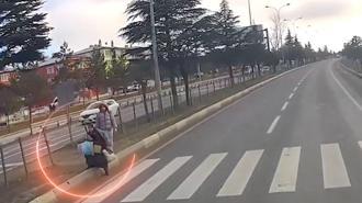 Yaya geçidinde facianın eşiğinden dönüldü! Bakan Yerlikaya: 'Gereği yapıldı'