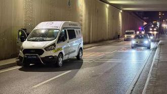 Beylikdüzü’nde yolun karşısına geçerken minibüsün çarptığı kadın öldü