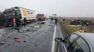 Avrupa Ligi maçı yolunda katliam gibi kaza! Çok sayıda ölü var: Yunan taraftarlar kabusu yaşadı