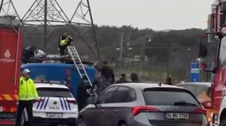 İstanbul'da cezaevi nakil aracı devrildi! 4 jandarma yaralandı