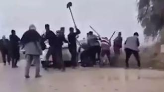 Şanlıurfa'da meydan savaşı gibi kavga! Taş, sopa ve kürekle saldırdılar