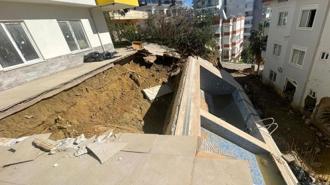 7 katlı binada yaşayanlar dehşeti yaşadı! Havuz çöktü, herkes tahliye edildi