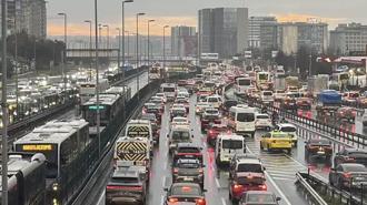 İstanbul’da 'kırmızı alarm': Trafik yoğunluğu yüzde 90’a ulaştı