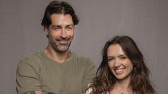 Arka Sokaklar'da aşk nöbeti! Kalpleri ısıtan sevgi dolu çift