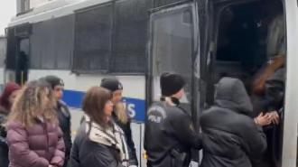 'OnlyFans'ta müstehcen içerik paylaşanlara operasyon! 16 şüpheli adliyeye sevk edildi