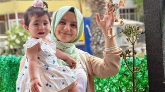 10 yıl tedavi gördü, 1 telefonla anne oldu! 'Bizim için doğum anıydı, iyi ki genlerimi taşımıyor'