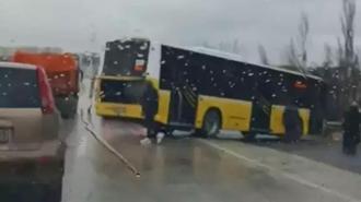 Büyükçekmece'de İETT otobüsünün kaza anı kamerada! 5 yaralı