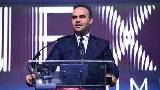Bakan Kacır: 2030'a dek 10 milyar dolarlık veri merkezi ve yapay zeka yatırımını harekete geçireceğiz