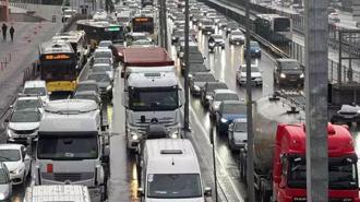 İstanbul trafiği durma noktasında! Yoğunluk yüzde 90’a kadar yükseldi