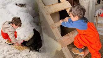 Vali bile takipte: Modern çağdan uzakta, tam köylü