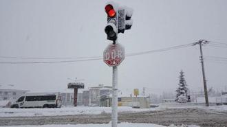 Erzincan’da eğitime kar engeli