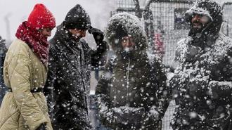 Meteoroloji saat verip uyardı! İstanbul dahil: Bugün 15 ilçede kar alarmı