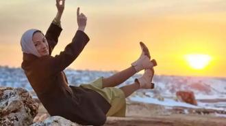 Fidan'dan yoga şov! Aman Ecmel görmesin...