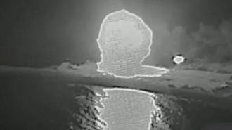 ABD, İran'ın savaş gemisinin vurulma anının görüntülerini paylaştı