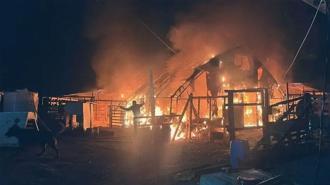 Kanatlı ve küçükbaş hayvan çiftliğinde yangın: 580 hayvan öldü