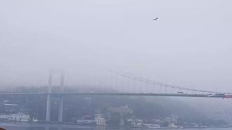 İstanbul’a sis esareti! Şehir adeta kayboldu