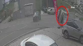 Kocaeli'de çapışan araçlardan biri takla attı