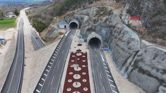 Bakan Uraloğlu: Çorum-Laçin Yolu ve Kırkdilim Tünelleri yarın hizmete açılacak