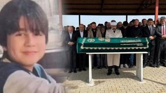 Gözyaşları sel oldu! Okul saldırısında hayatını kaybeden Yusuf Tarık son yolculuğuna uğurlandı