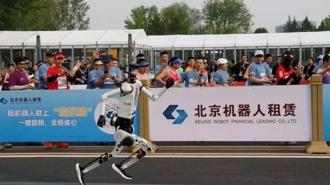 Dünya bu rekoru konuşuyor! İnsansı robotların sınırları aşan maratonu