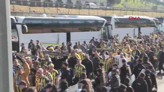 Fenerbahçeli taraftarlar, RAMS Park'a ulaştı