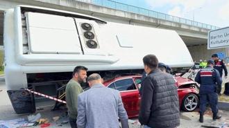 Bartın’da feci kaza! Halk otobüsü otomobilin üzerine devrildi: Çok sayıda yaralı var
