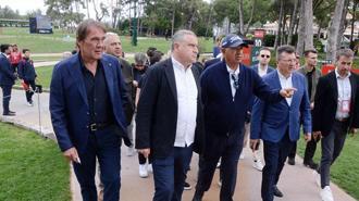 Gençlik ve Spor Bakanı Osman Aşkın Bak, Turkish Airlines Open 2026 Golf Turnuvası ödül töreni için Antalya'da