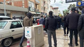 Kuyumcu müşterilerine ait 100 kilogram altınla yurt dışına kaçtı