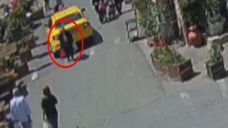 Şişli’de geri geri giden taksi, yaşlı kadını altına aldı