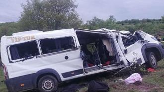Yozgat'ta feci kaza! Öğrenci servisi devrildi: 3 ölü