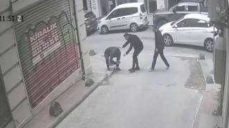 Beyoğlu'nda yürürken büyük bir acıyla irkildi! Başına 7 dikiş atıldı