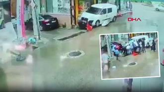 Hafif ticari araç anne ve oğlunu altına aldı! Dehşet anlarının görüntüleri ortaya çıktı