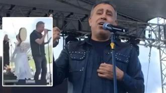 Haluk Levent konser sırasında fenalaşarak sahneden indi