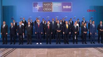 Tarihi NATO Zirvesi'nde karar günü! Liderler aile fotoğrafı çekildi