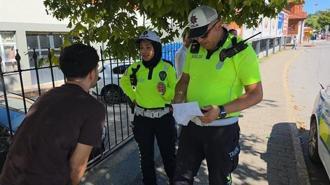 Ehliyetini aldığı gün, trafiğe çıktı! Anında iptal edildi: Daha yeni 40 bin lira verdim
