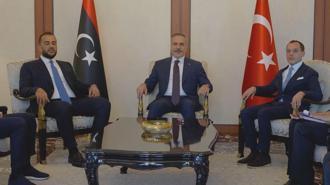 Dışişleri Bakanı Hakan Fidan, İbrahim Dibeybe ve Abdüsselam Zubi ile Ankara'da bir araya geldi