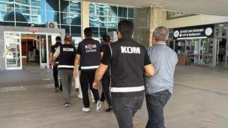 Tutuklamaya giderken söyledikleri şaşırttı! Adliye önünde dikkat çeken diyalog