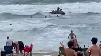 Bartın'da korku dolu anlar! Denize giren 10 kişi son anda kurtarıldı