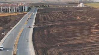Silivri'de otluk alanda çıkan yangın söndürüldü