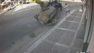 Tankerin altında kalmaktan son anda kurtuldu