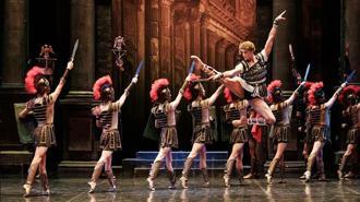 Aspendos'ta festival perdesi 33. kez açılıyor